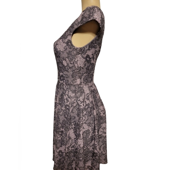 Betsy Johnson Black and Pink Lace Dress Goth Chruch Spring Size 6 - Picture 2 of 3